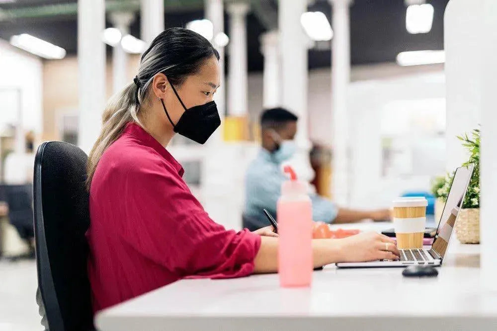 A Checklist for Wearing a Face Mask in the Crowd